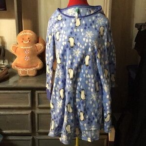 HUE Fleece night shirt size large